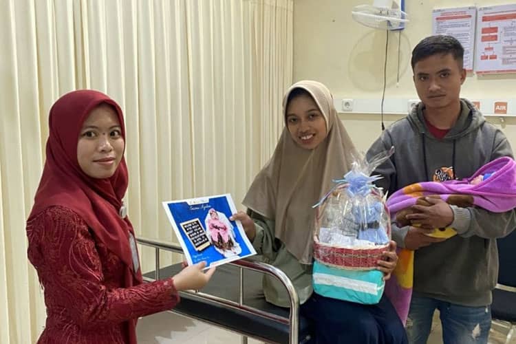 Hadiah Spesial Hari Kartini untuk Ibu Melahirkan di RSU Wajak Husada Malang