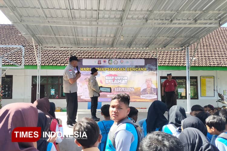 Blusukan ke Sekolah, Dinsos PPKB Banyuwangi Beri Edukasi Mitigasi Kebencanaan Sejak Dini