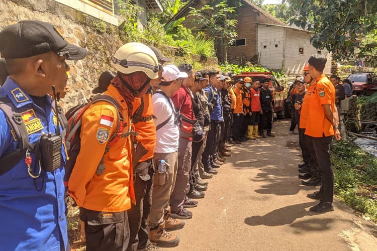 Pendaki Gunung Saeng Bondowoso Ditemukan Meninggal di Kedalaman 150 Meter
