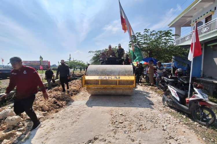 TMMD ke-124 Kodim 0812 Lamongan Resmi Dibuka: Simbol Semangat Gotong Royong dan Harapan Baru Desa