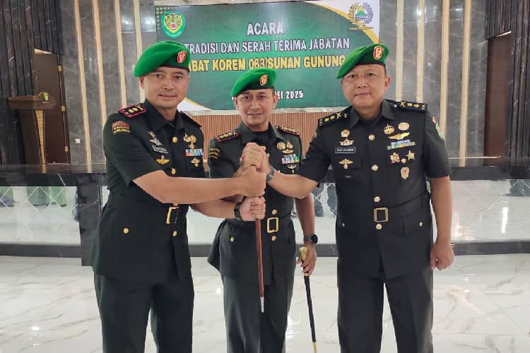 Sertijab Kodim 0617/Majalengka, Letkol Dudy Serahkan Tongkat Komando ke Letkol Fahmi
