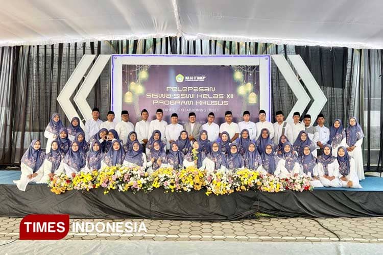 Pelepasan Siswa-Siswi Program Khsuus MA Al-Ittihad Malang