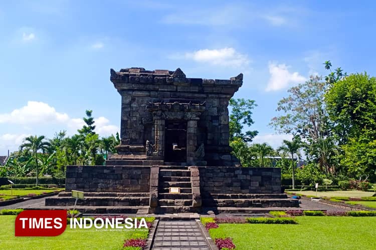 Keindahan Sejarah dan Mitologi  Candi Badut di Kota Malang