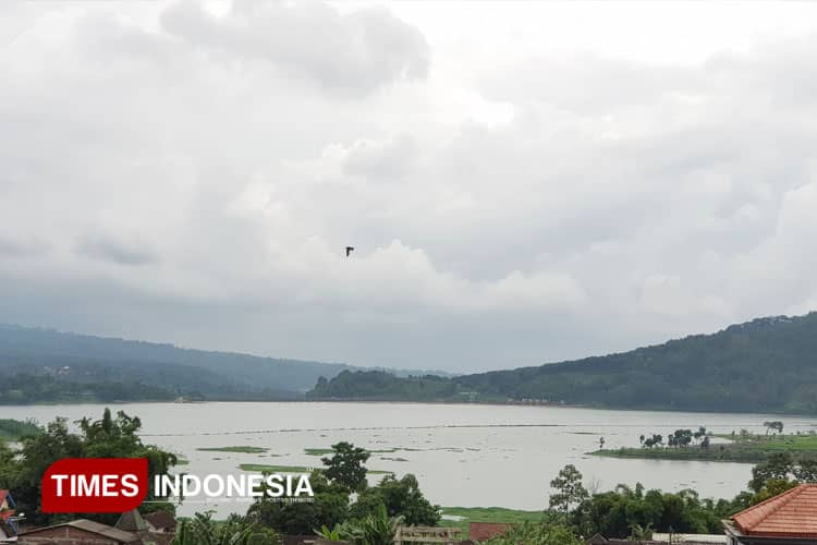 Waduk Selorejo Malang, Destinasi Wisata Alam, Irigasi, dan PLTA Sejak 1970
