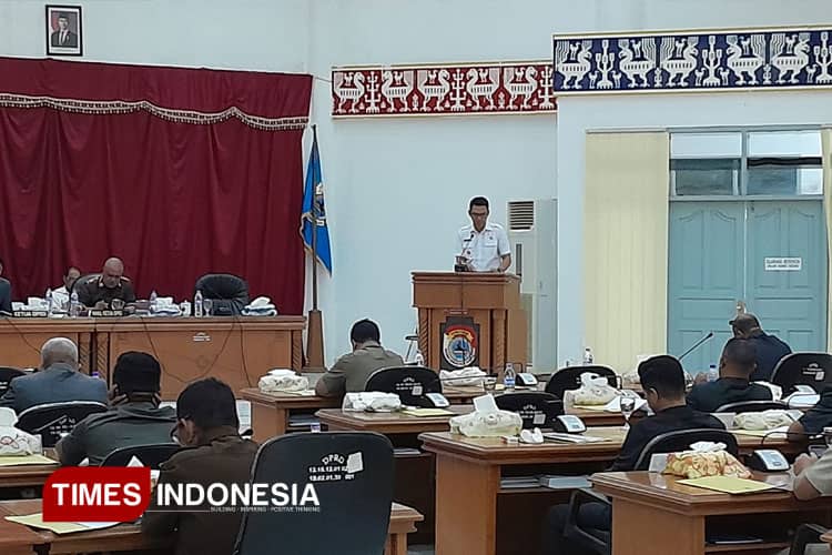 Wabup Sampaikan Jawaban Tentang Ranperda RP3KP di Sumba Timur