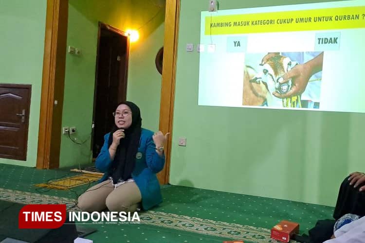 Mahasiswa Magister Gelar Pelatihan Pemilihan dan Manajemen Penampungan Hewan Kurban di Malang