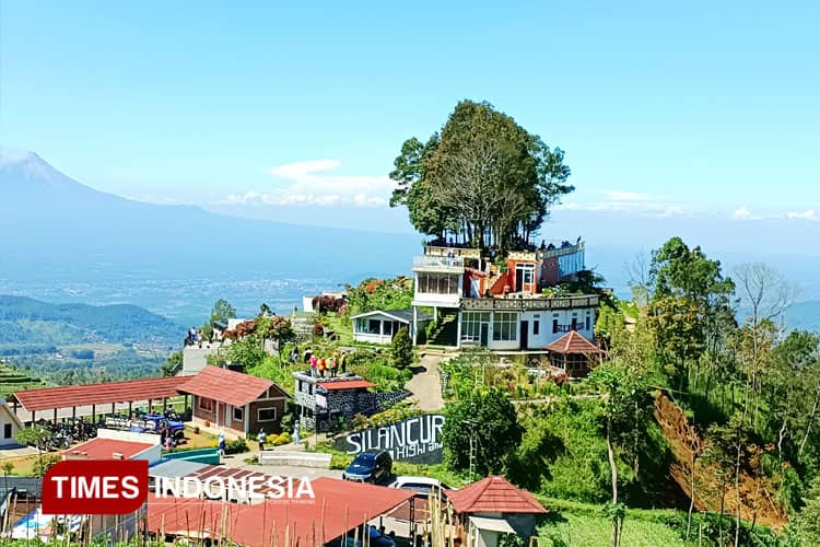 Silancur Highland, Perpaduan Indah Antara Gunung, Sawah, dan Sunrise
