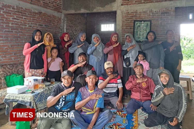 Dosen Fakultas Pertanian Unisma Malang Gelar Penyuluhan ke Petani Jeruk Malang