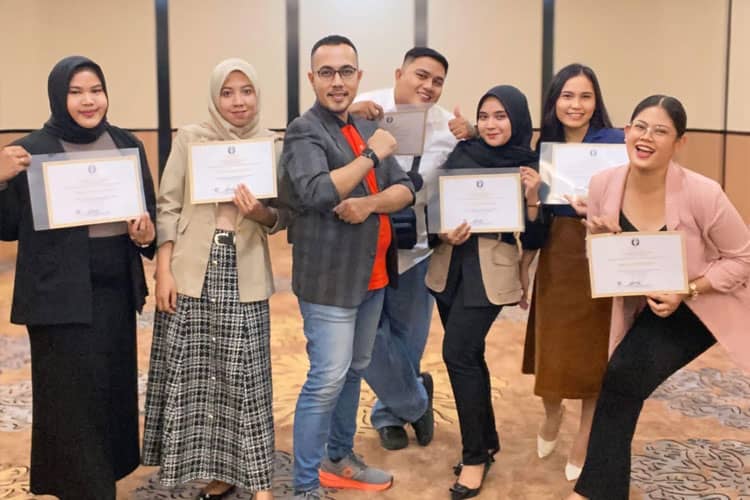 Pegadaian Plaza Pondok Gede Tingkatkan Kualitas Layanan Lewat Pelatihan Komunikasi
