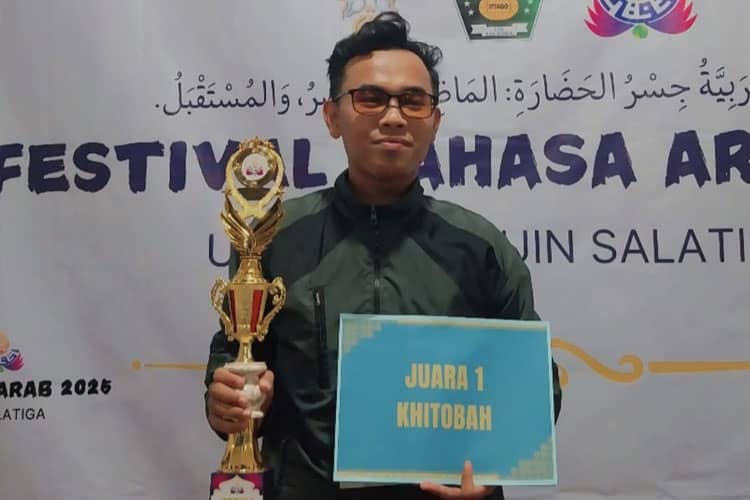 Mahasiswa UIN Malang Raih Juara 1 Lomba Khitobah Nasional di Festival Bahasa Arab 2025