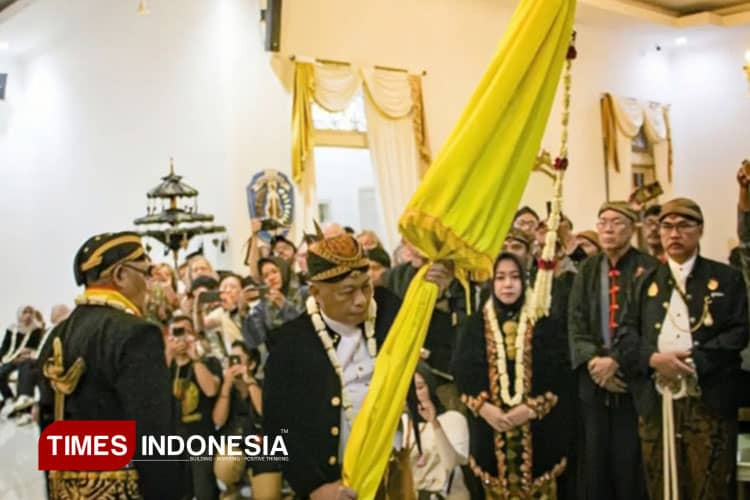 Menyaksikan Langsung Kirab Bedol Pusoko, Ritual Jelang Malam 1 Suro di Ponorogo