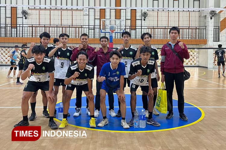 Keseruan Pertandingan Voli POMPROV Jatim III antara Unisma dan Muhammadiyah Sidoarjo