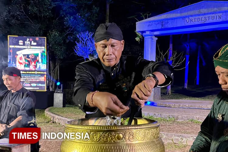 Jamasan Pusaka Buka Festival Kopi Perdamaian di Blitar