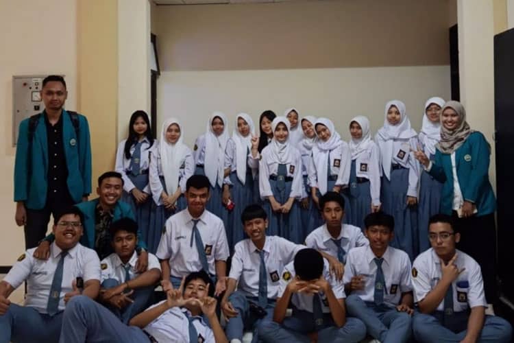 Kolaborasi Unisma dan SMA BSS Malang: Pendidikan Inklusif Untuk Generasi Toleran!