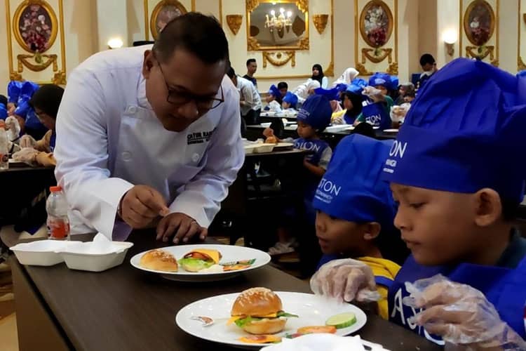 Yuk Ikuti Kids Cooking Class di Aston Banyuwangi Bareng Rubi, Dijamin Seru!