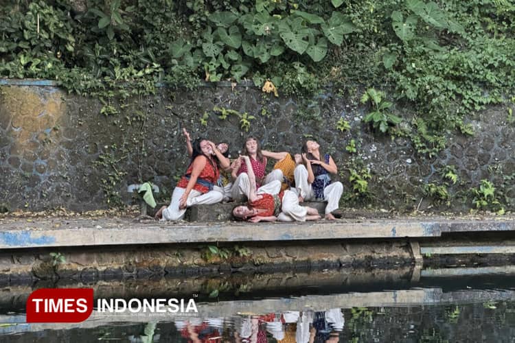 Kolaborasi Turis Mancanegara dan Seniman Lokal Meriahkan Trance Festival Bantengan Nuswantara