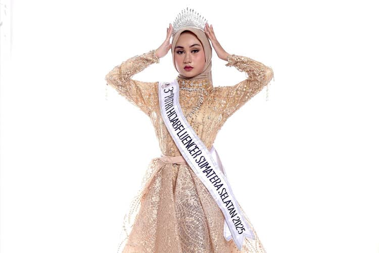 Sarah Azizah, dari Panggung Sekolah di Palembang Menuju Putri Hijabfluencer Indonesia