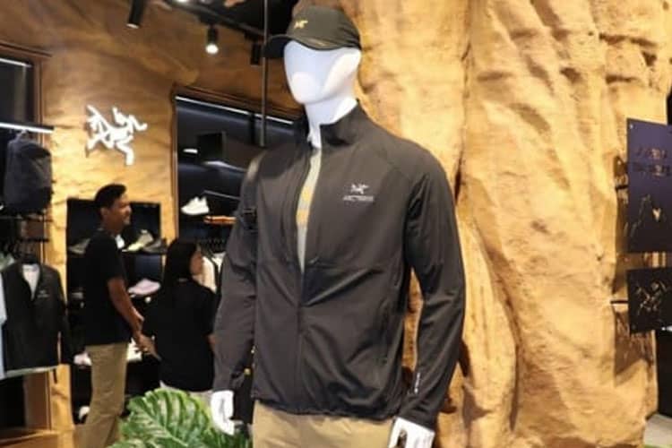 Arc’teryx Indonesia Buka Gerai di Plaza Senayan, Sasar Pasar Outdoor Premium