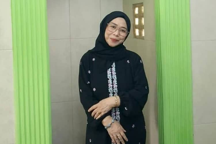Alumni UNISMA Nur Hasimah, S.Pd , dari Guru, Dakwah, hingga Wirausaha Mandiri