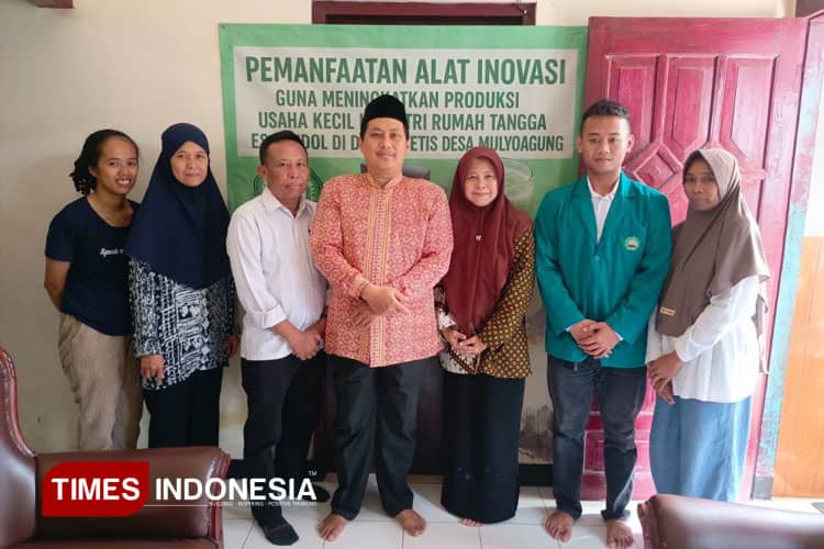 Tim Dosen Pengabdian UNISMA Kenalkan Alat Inovasi Produksi Cendol Ke UMKM Dusun Jetis
