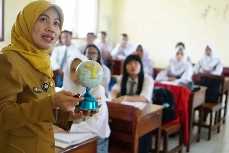 INFO GRAFIK: Sertifikasi Guru Melalui PPG 2025