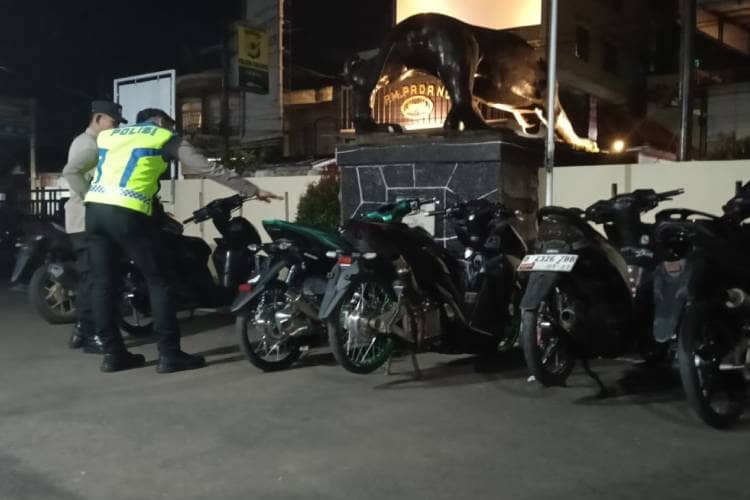 Polisi Tindak Tegas Pengguna Knalpot Brong di Majalengka, Tujuh Motor Diamankan