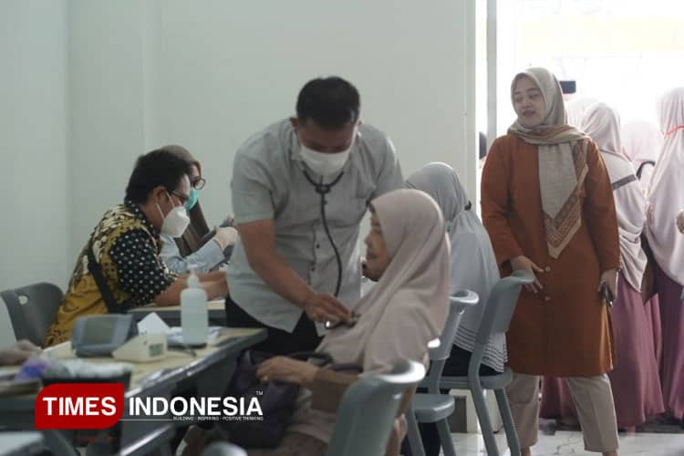 Peringatan Maulid Nabi Bersamaan dengan Milad Majelis Taklim Tsurayya ke-9 Meriah di TISMA