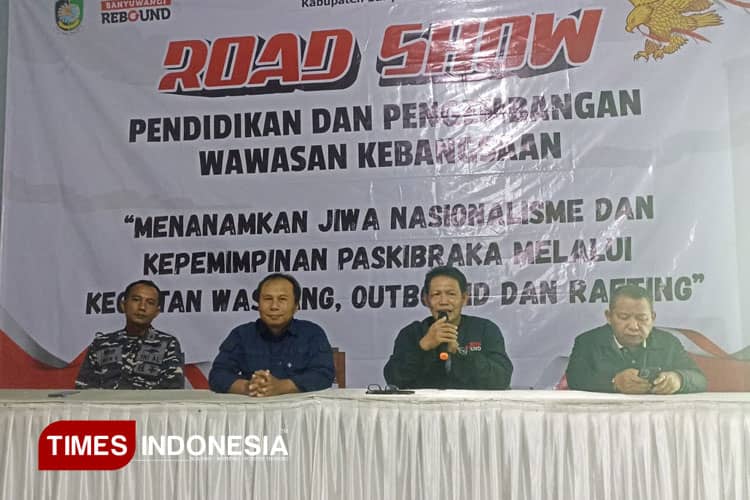 Bakesbangpol Banyuwangi Tanamkan Nasionalisme pada Purna Paskibraka lewat Roadshow Wasbang