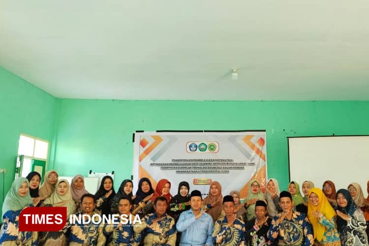 Dosen FKIP UNISMA Wujudkan Transformasi Pembelajaran Menuju Literasi Digital