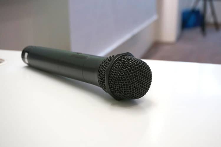 5 Rekomendasi Mic Wireless Terbaik dengan Suara yang Jernih