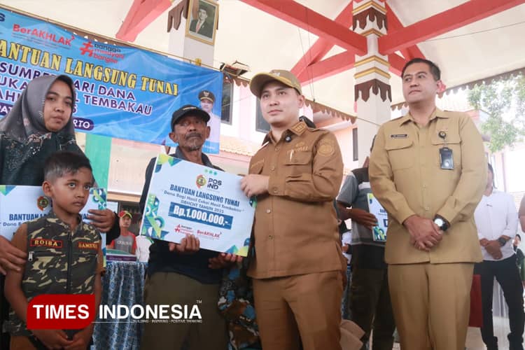 1.188 Warga Mojokerto Terima BLT DBHCHT, Mayoritas Buruh Pabrik Rokok