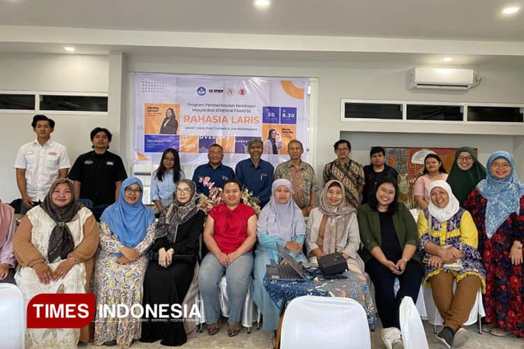 Program PKM UNMER Malang Sukses Tingkatkan Omzet Perajin
