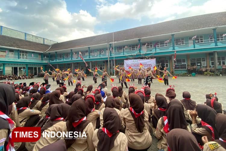FKIP UNISMA Tanamkan Nasionalisme dan Kepanduan di MA An Nur