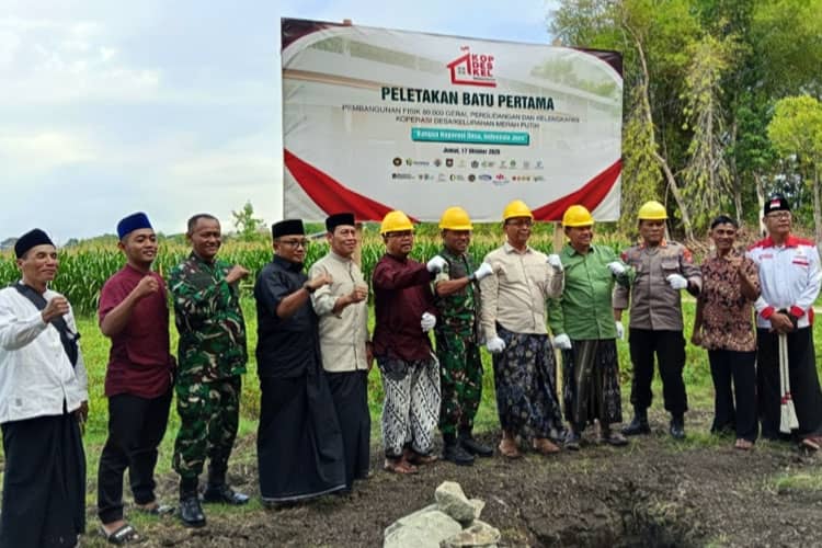 Peletakan Batu Pertama Pembangunan Gerai Desa Merah Putih di Ponorogo Resmi Dimulai
