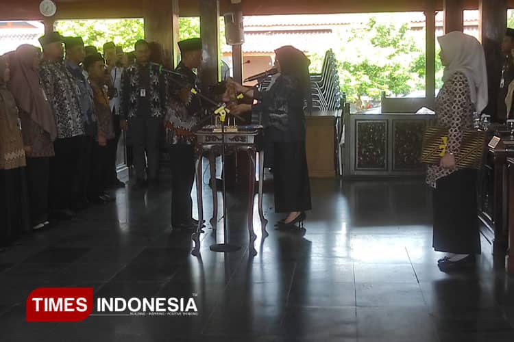 Saatnya Berlari, Bupati Banjarnegara Mutasi Ratusan Pejabat