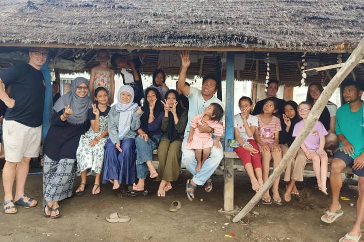 UIN Maliki Malang Dukung Pengembangan Volunteering Tourism di Desa Pesisir  Lombok Barat