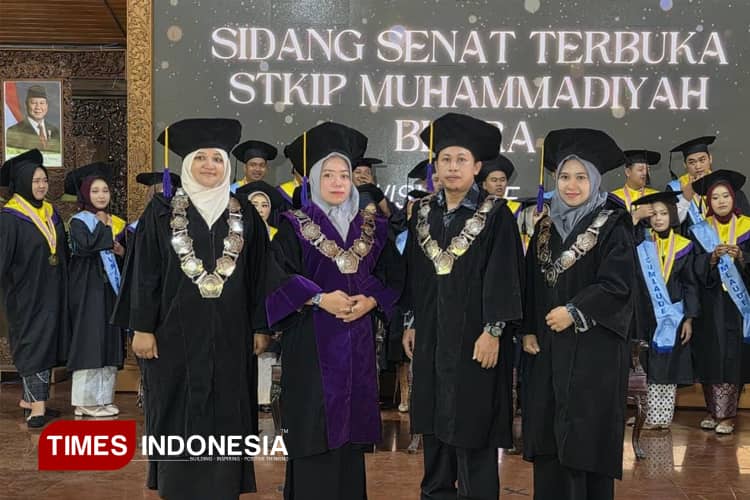 STKIP Muhammadiyah Blora Kukuhkan 24 Wisudawan, Target Jadi Universitas