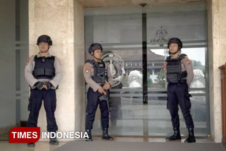 Geledah Rumah Dinas dan Ruang Kerja Bupati Ponorogo, Penyidik KPK Sita Dokumen Penting