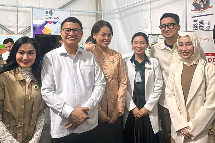 dr Reza Gladys Ikut Berpartisipasi Acara BPOM Gelar Gebyar ABG