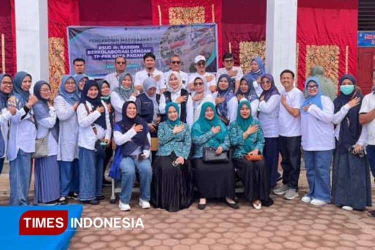 RSUD Dr Rasidin Kolaborasi TP-PKK Kota Padang: Aksi Cepat dan Menyentuh Hati untuk Korban Banjir