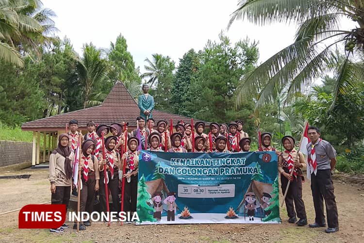 Uji Karakter Penggalang SMPN 2 Ngadirojo, Long March Sejarah hingga Ziarah Tokoh Islam Pacitan