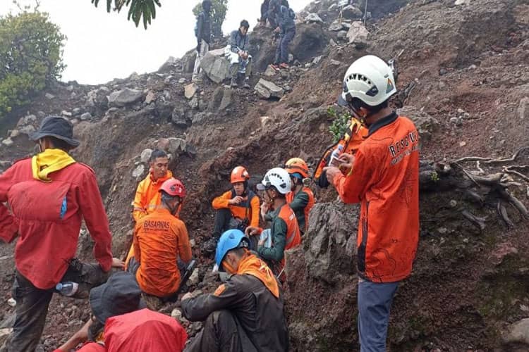 Pencarian Pendaki Hilang di Gunung Slamet Dilanjutkan, 70 Personel Diterjunkan