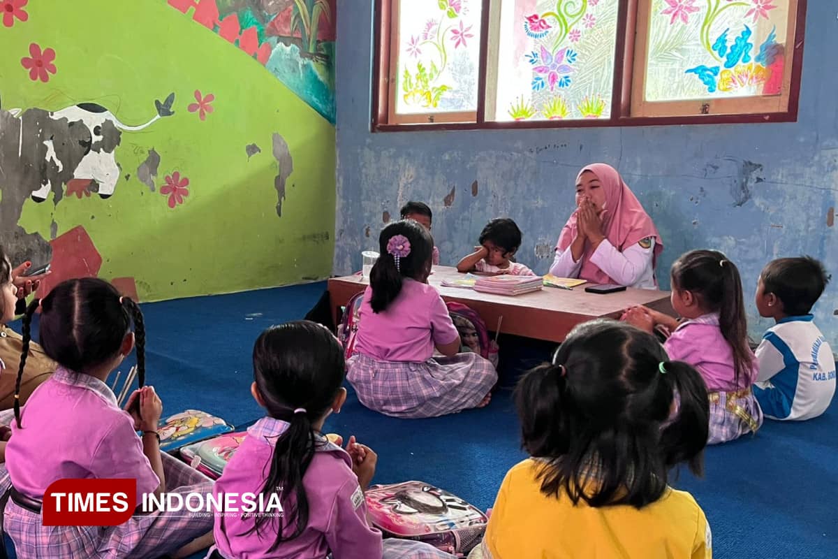 Beda Nasib dengan Karyawan MBG, Guru KB Gaji Minim dan Status Tak Jelas