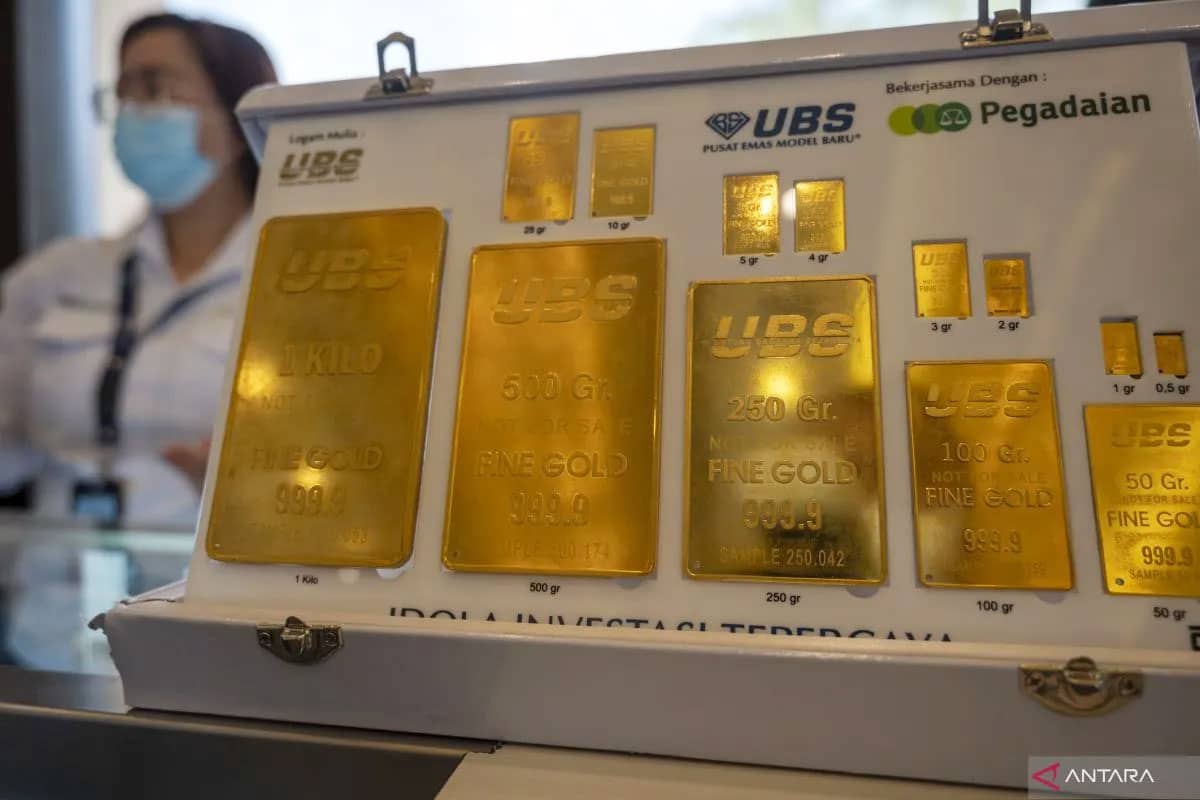 Harga Emas di Pegadaian Turun Rp190 Ribu per Gram