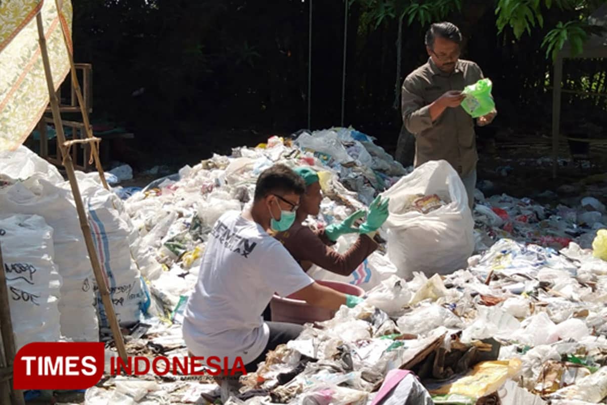 Kabupaten Malang Olah Sampah Non Organik, Dibeli Pabrik Semen Rp400 Ribu