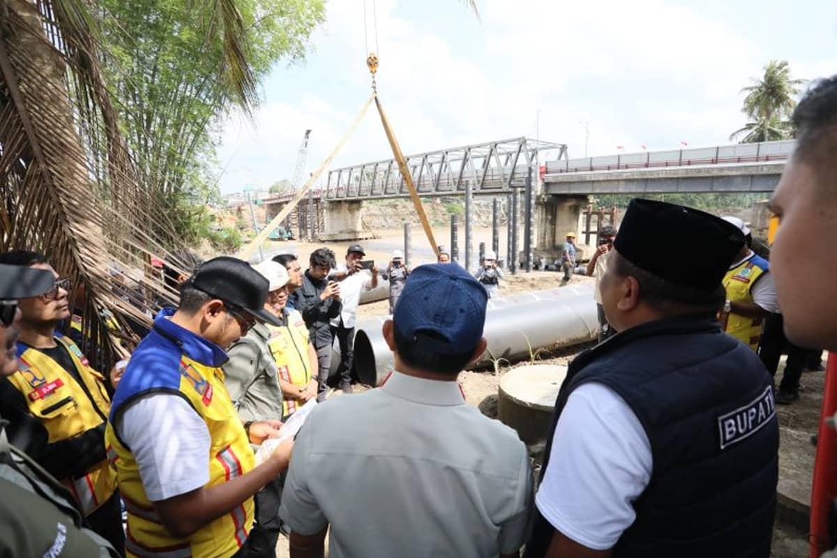 Target Rampung Juli 2026, Mendagri Tinjau Pembangunan Jembatan Krueng Tingkeum Aceh