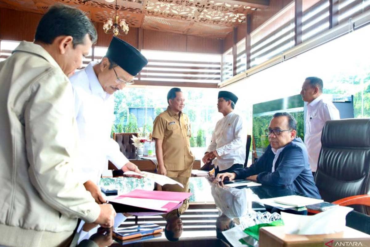 Kemensos Salurkan Bantuan Stimulan Rp5 Juta untuk 47 Ribu KK Korban Bencana di Sumatera
