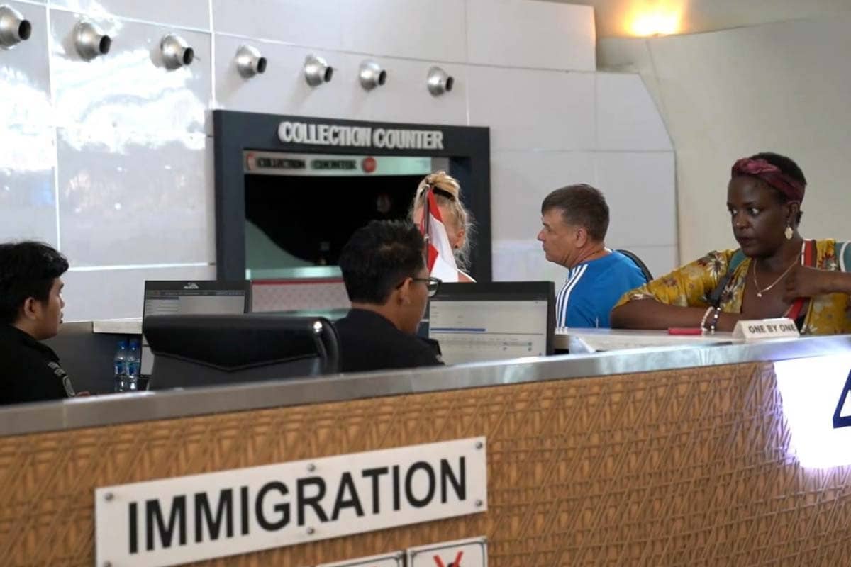 Dampak Penutupan Udara Timur Tengah, Imigrasi Berikan Pembebasan Overstay