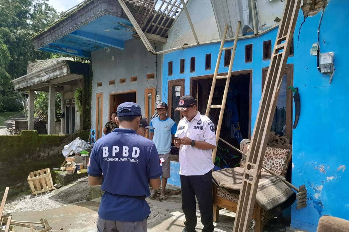 Poncokusumo Malang Dikepung Angin Kencang, 38 Rumah Warga dan 2 Fasum Terdampak