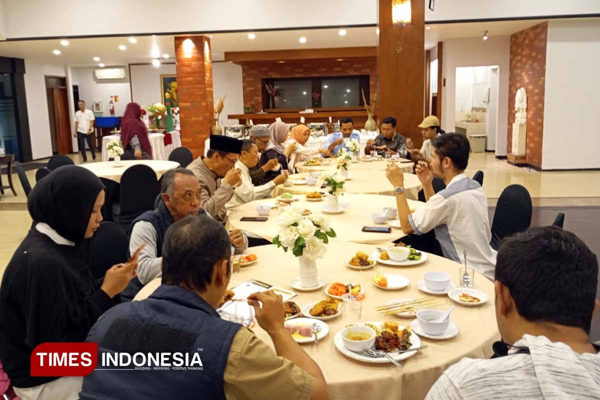 Pererat Silaturahmi dengan Awak Media, UWG Malang Gelar Buka Bersama